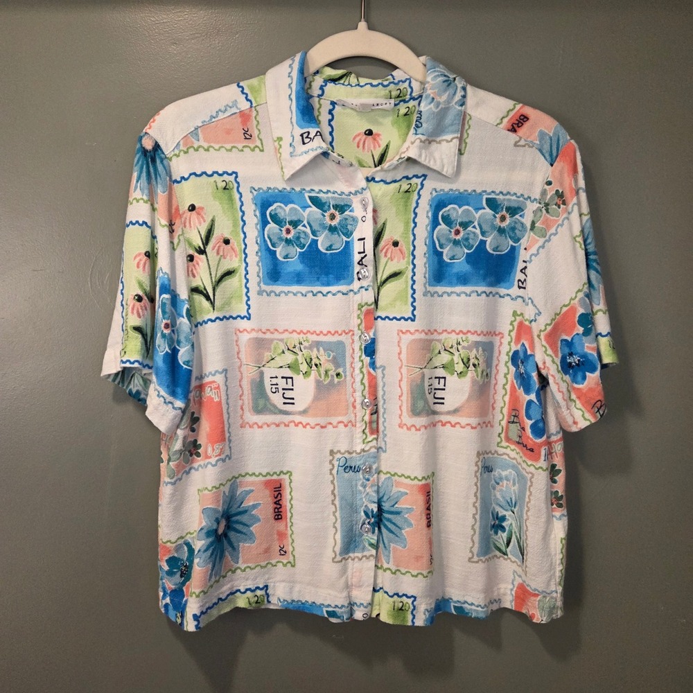 Jane + Delancey Women's Short Sleeve Button Up Tropical Postage Stamp Size L